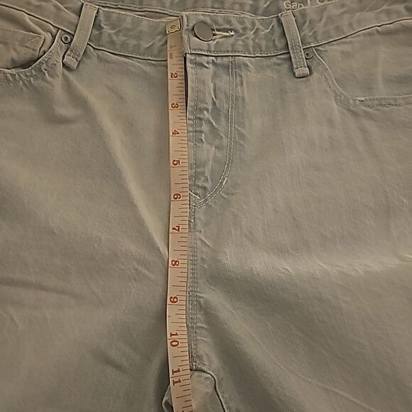 Gap 1969 women's Lightwash slightly distressed - Picture 6 of 6